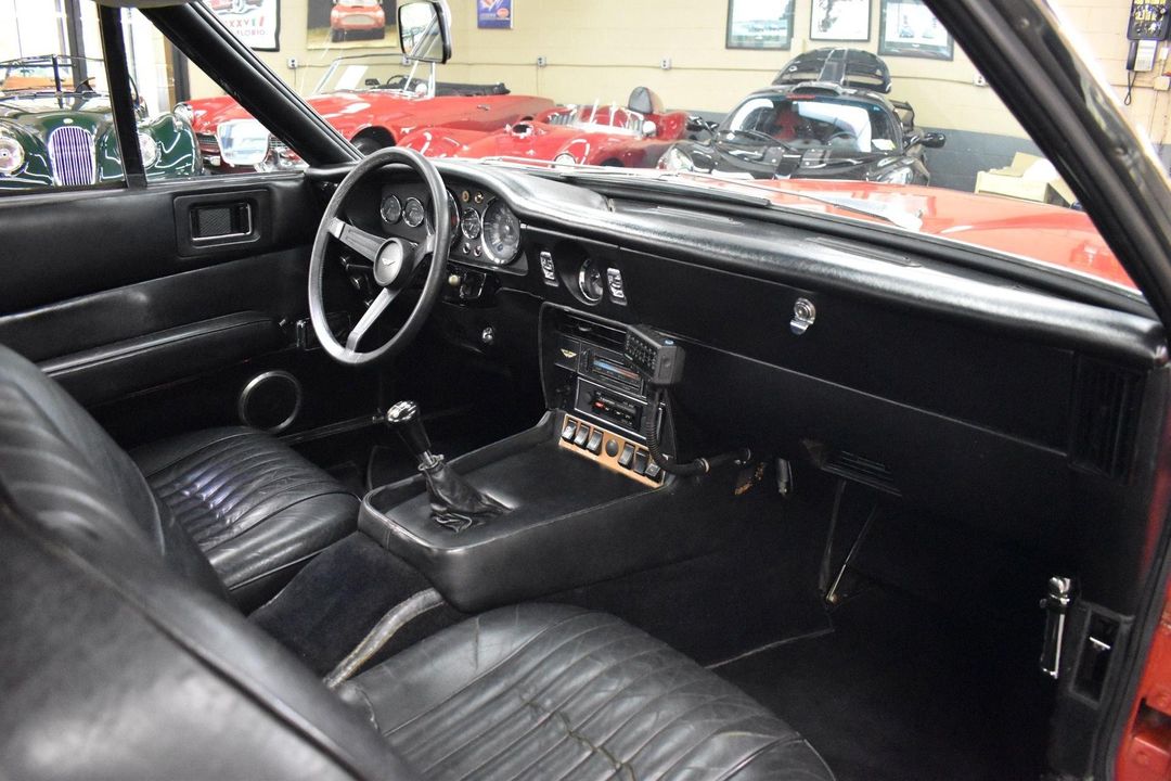 1971 Aston Martin DBSV8