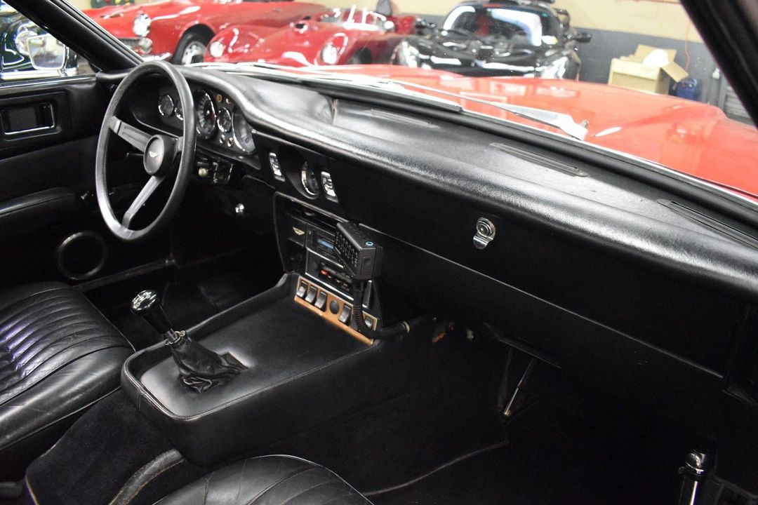 1971 Aston Martin DBSV8