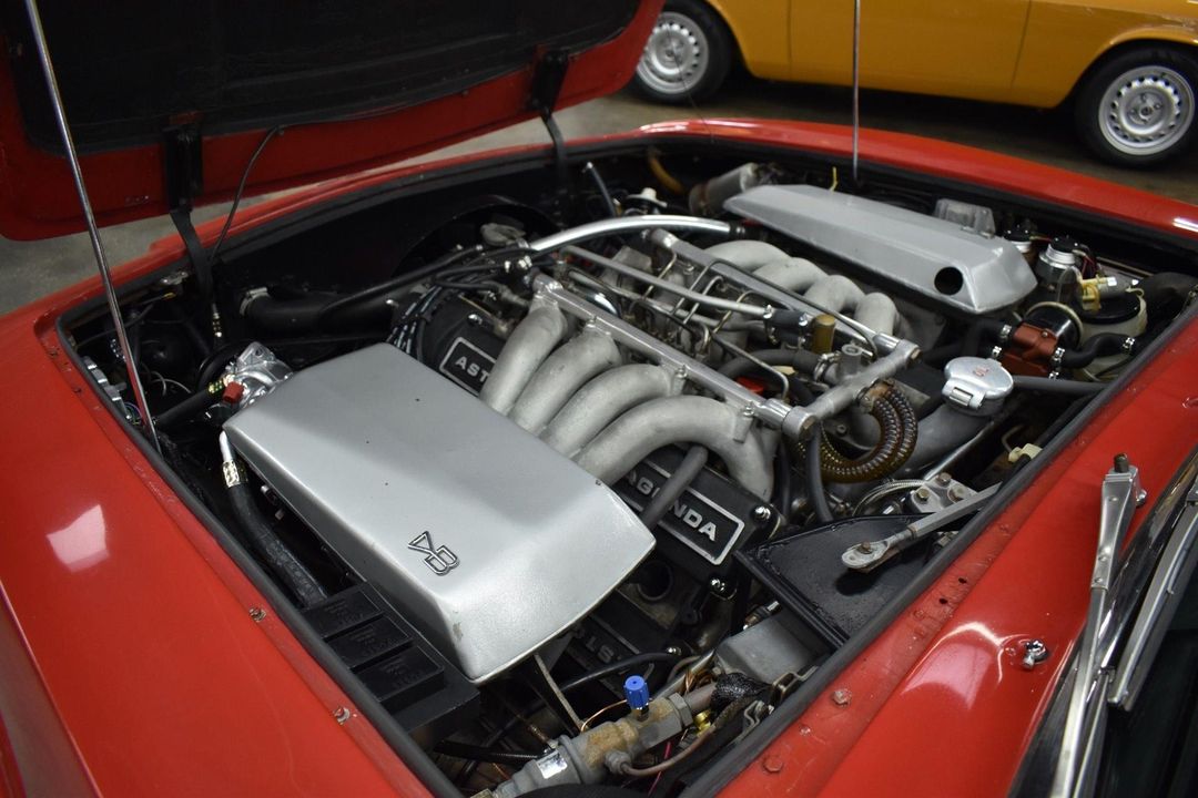 1971 Aston Martin DBSV8
