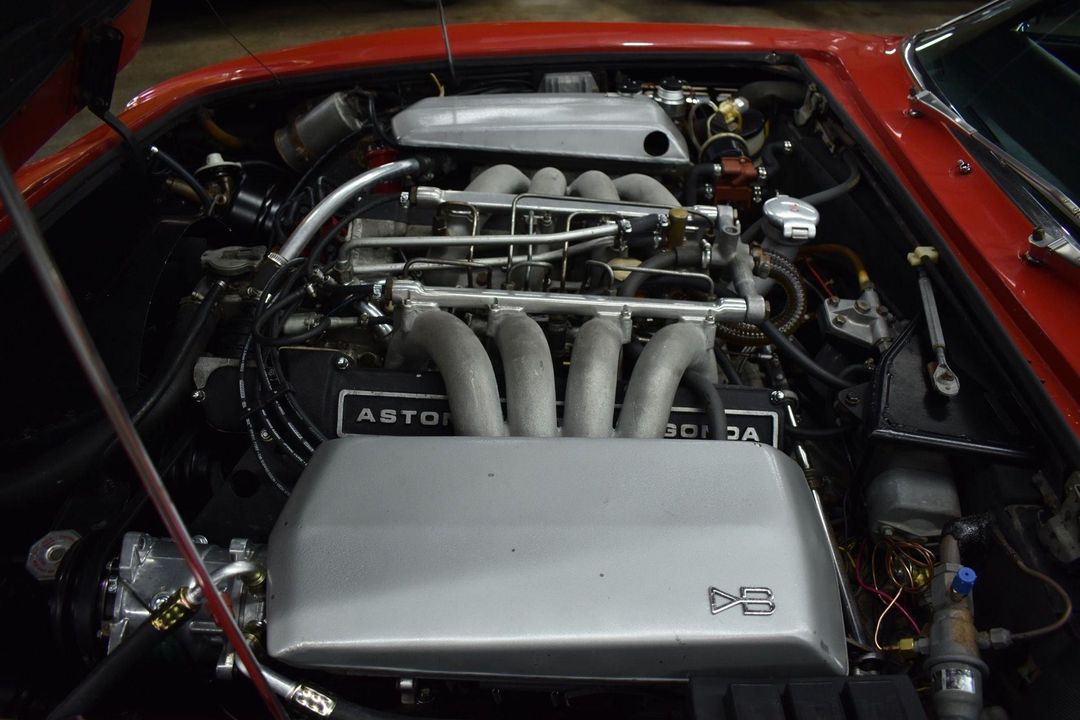 1971 Aston Martin DBSV8