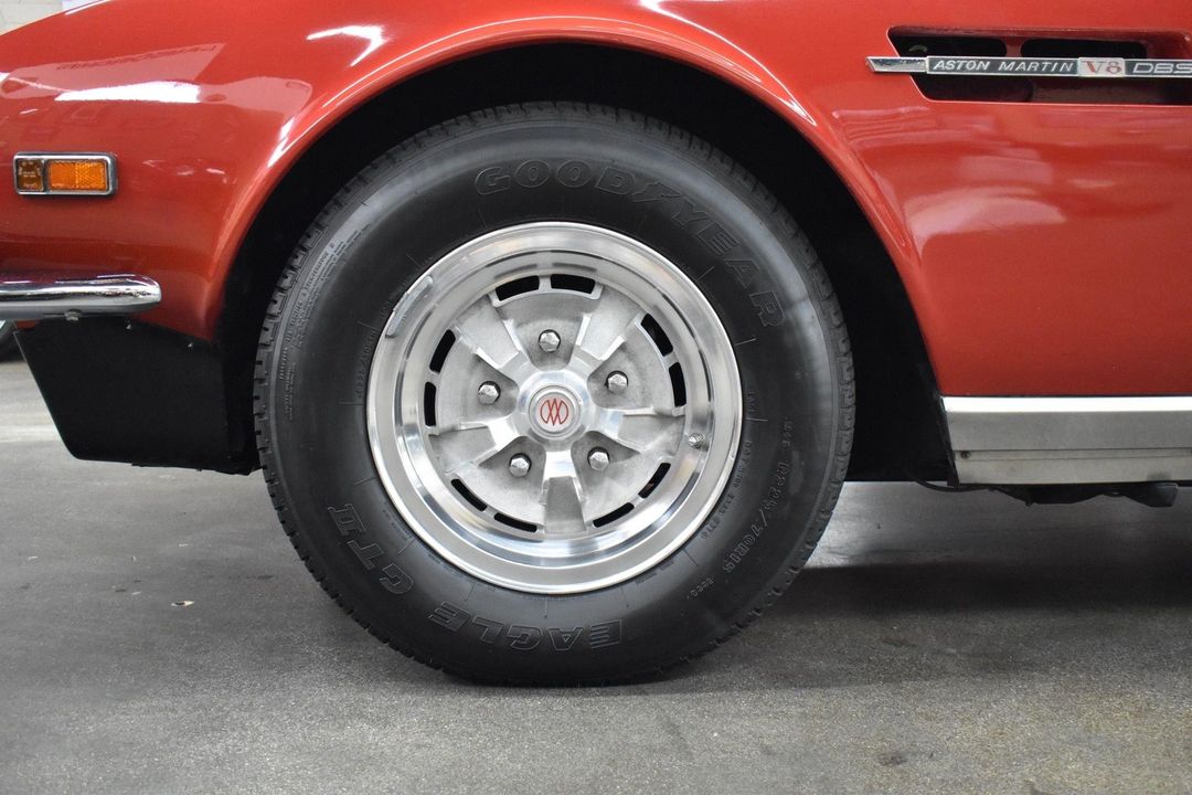 1971 Aston Martin DBSV8