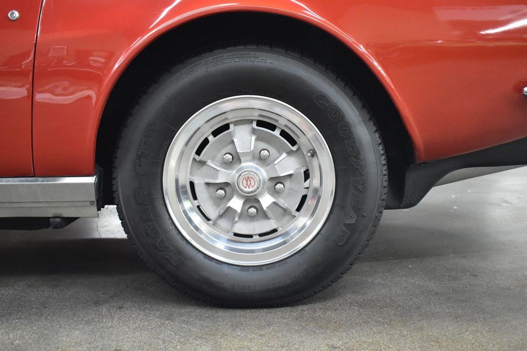 1971 Aston Martin DBSV8