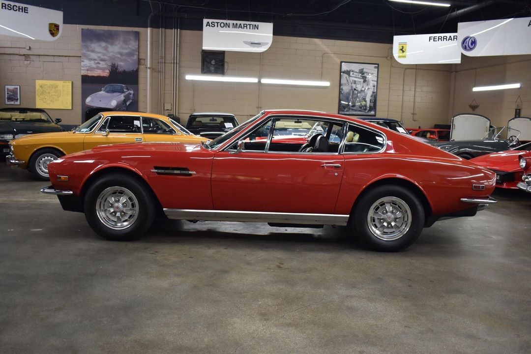 1971 Aston Martin DBSV8