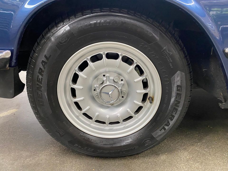 1985 Mercedes-Benz 500 SL