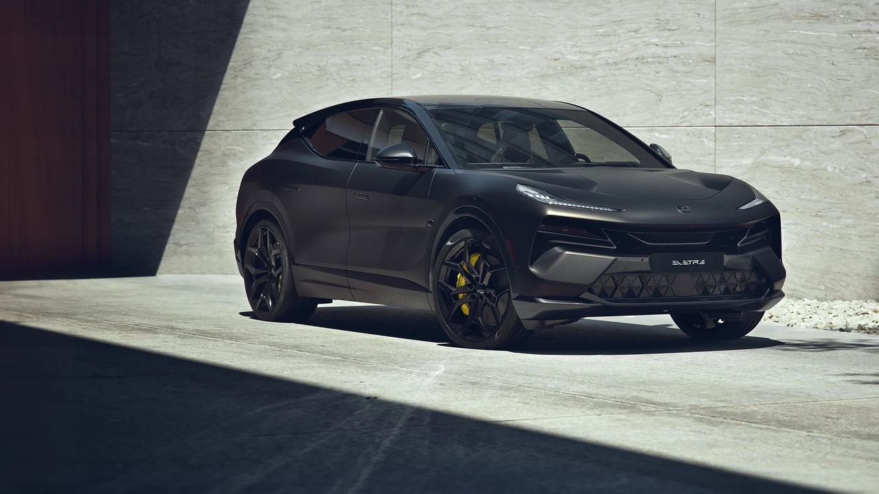 2025 Lotus Eletre Carbon
