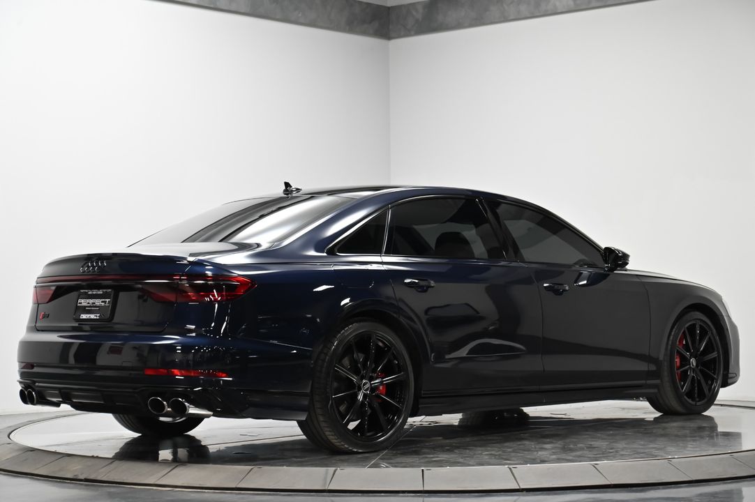 2022 Audi S8
