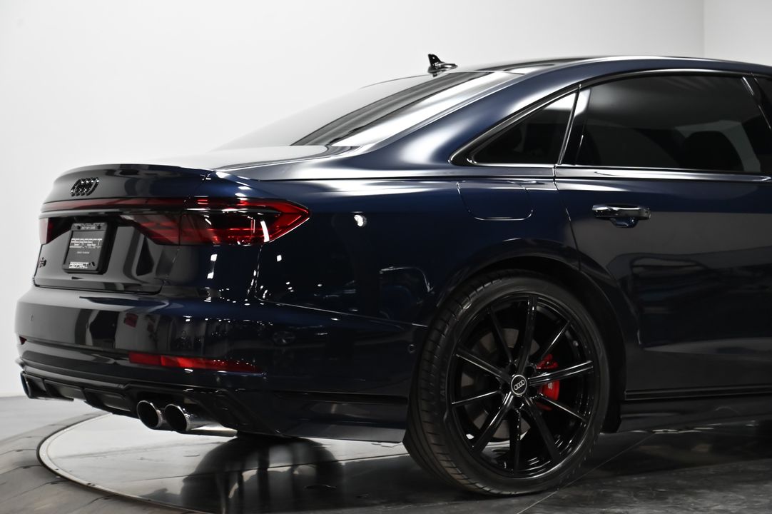 2022 Audi S8
