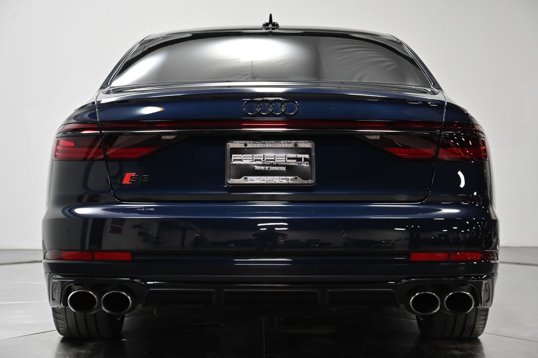 2022 Audi S8