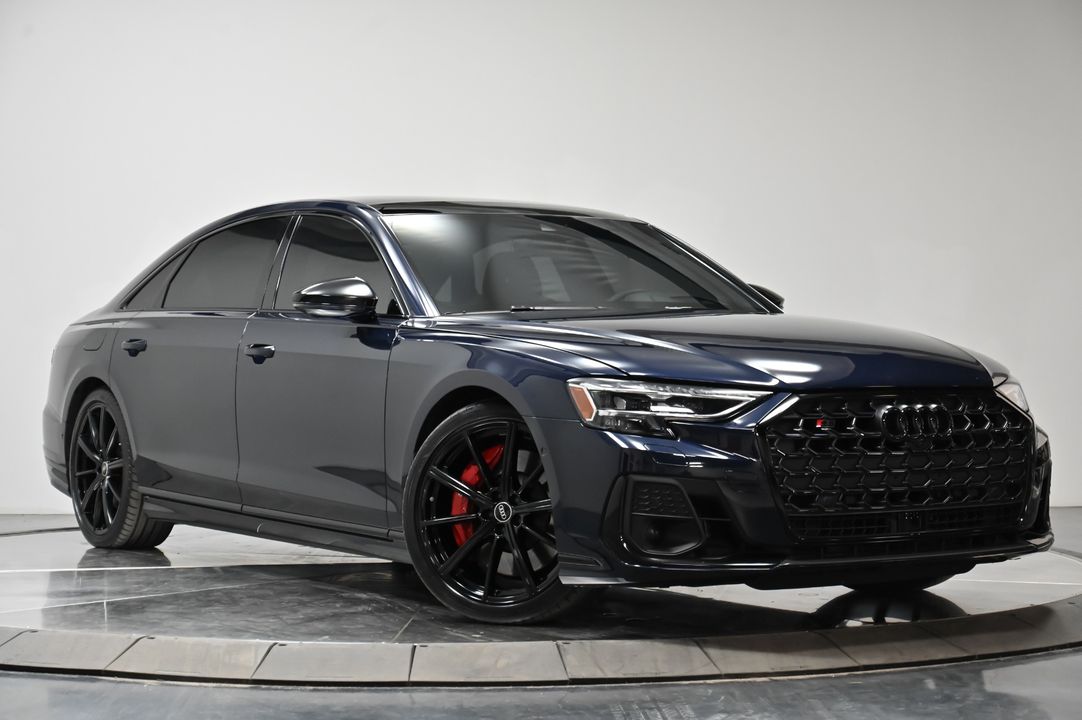 2022 Audi S8