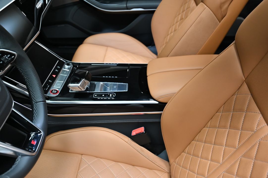 2022 Audi S8