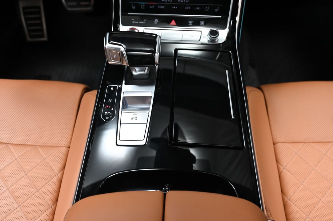 2022 Audi S8