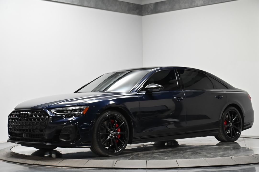 2022 Audi S8