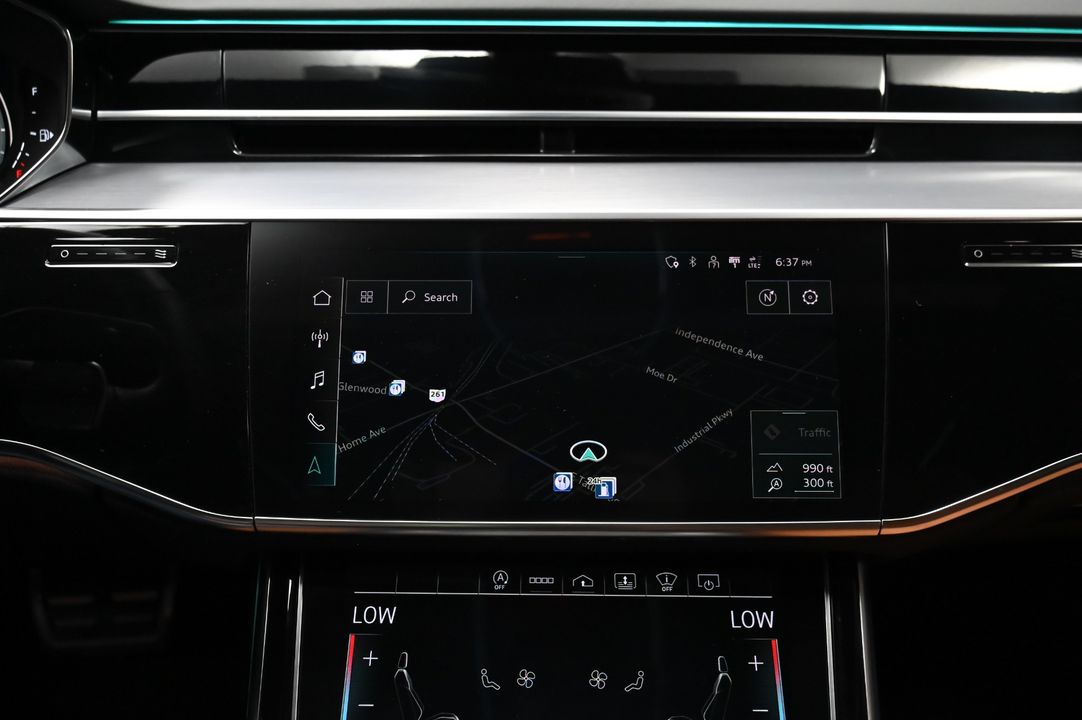 2022 Audi S8