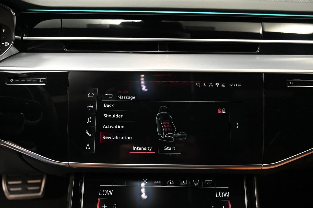2022 Audi S8