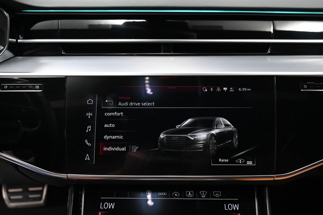 2022 Audi S8