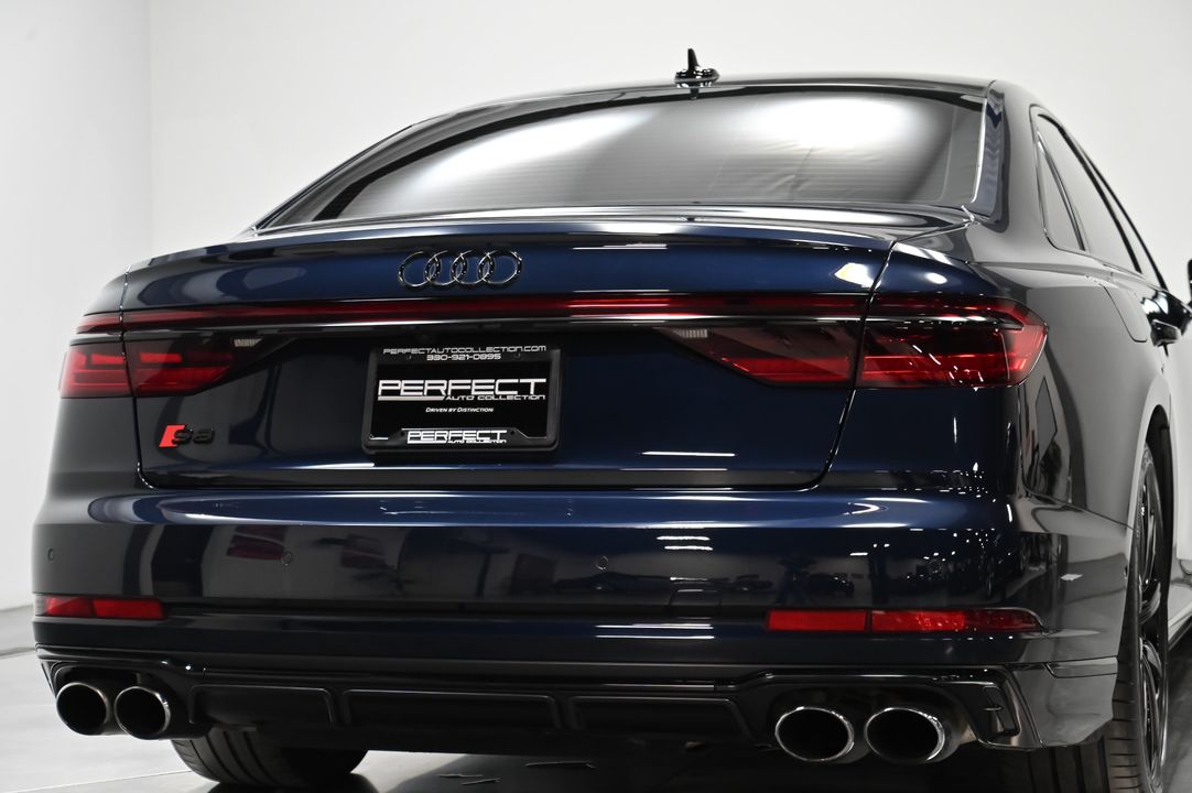 2022 Audi S8