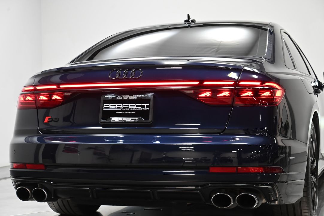 2022 Audi S8