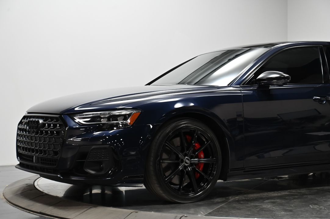 2022 Audi S8