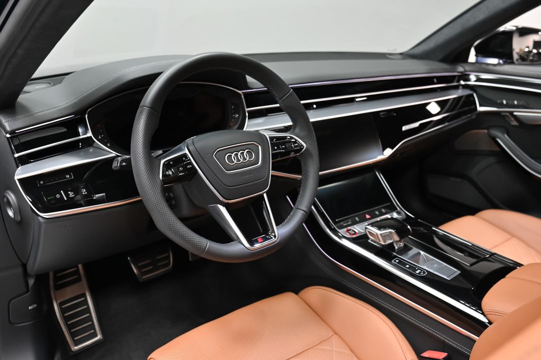 2022 Audi S8