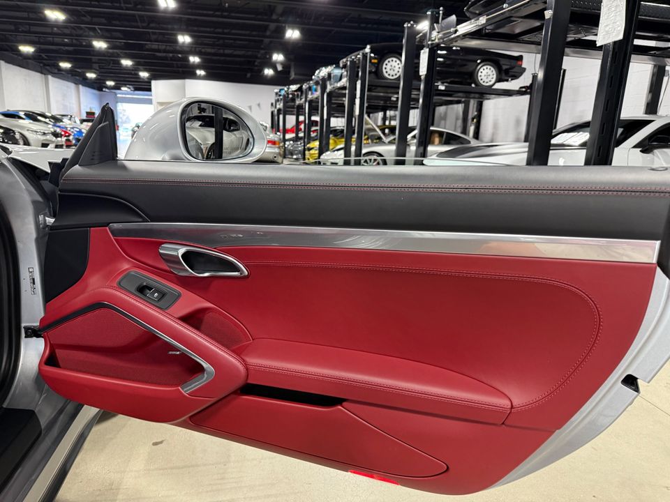 2018 PORSCHE 911 TURBO