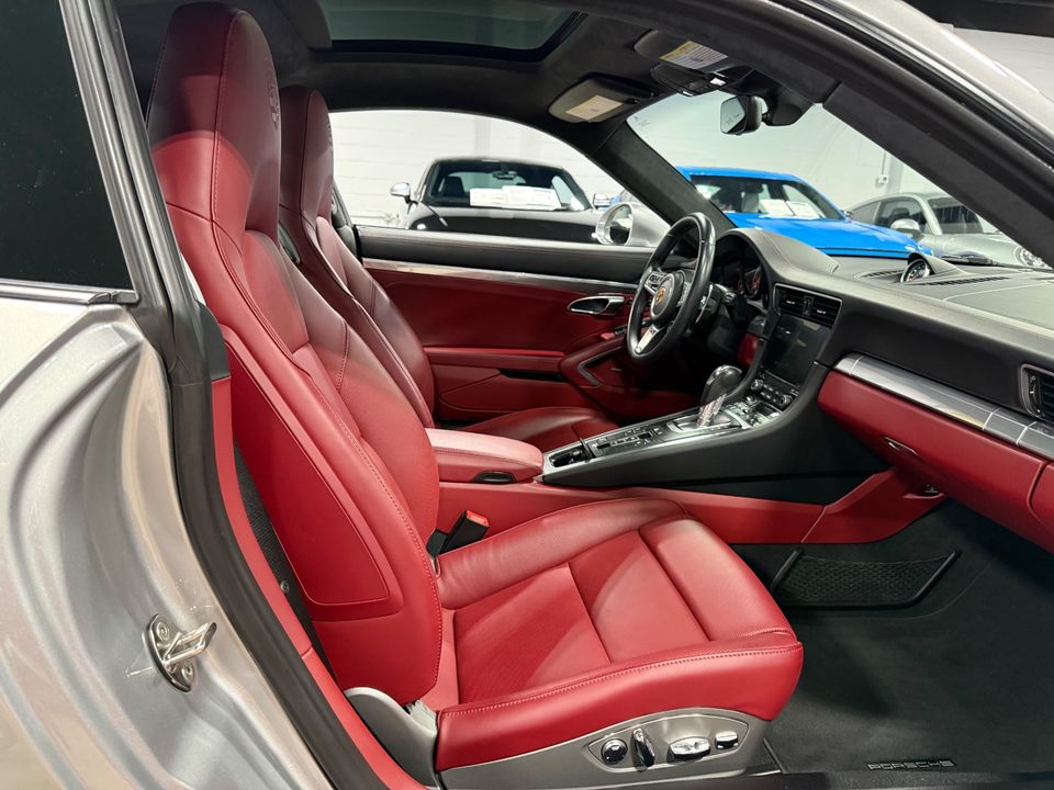 2018 PORSCHE 911 TURBO