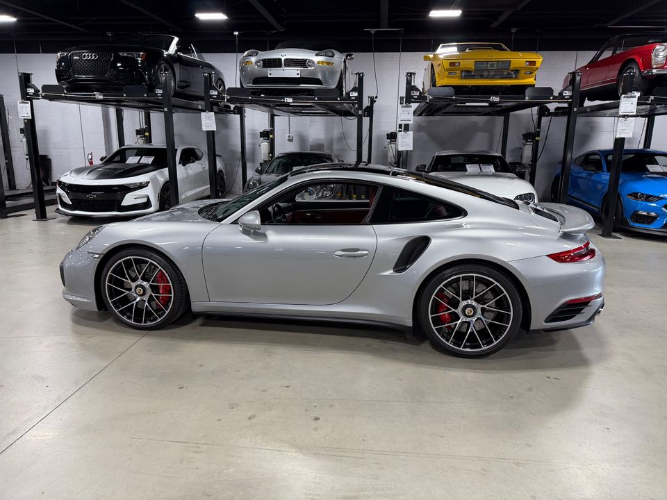 2018 PORSCHE 911 TURBO