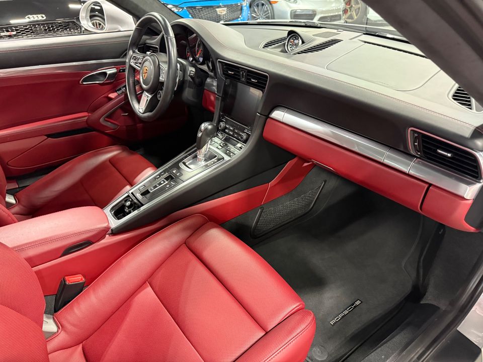 2018 PORSCHE 911 TURBO