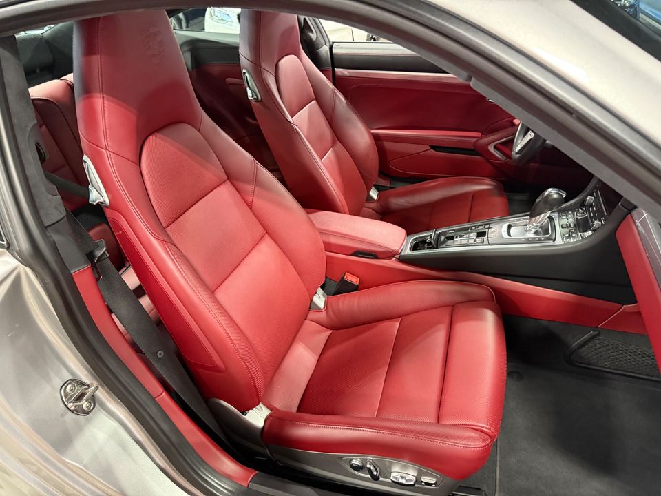 2018 PORSCHE 911 TURBO