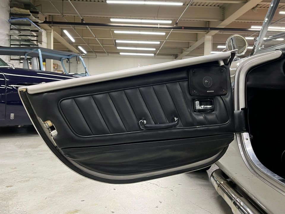 1989 AC Cobra MK IV