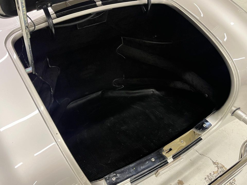 1989 AC Cobra MK IV