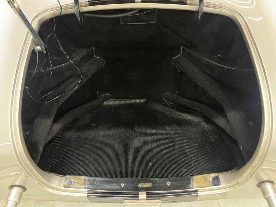 1989 AC Cobra MK IV