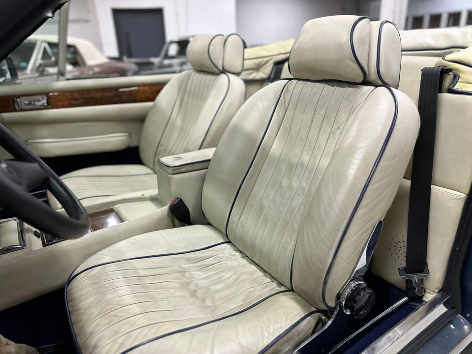 1987 Aston Martin V8 Volante