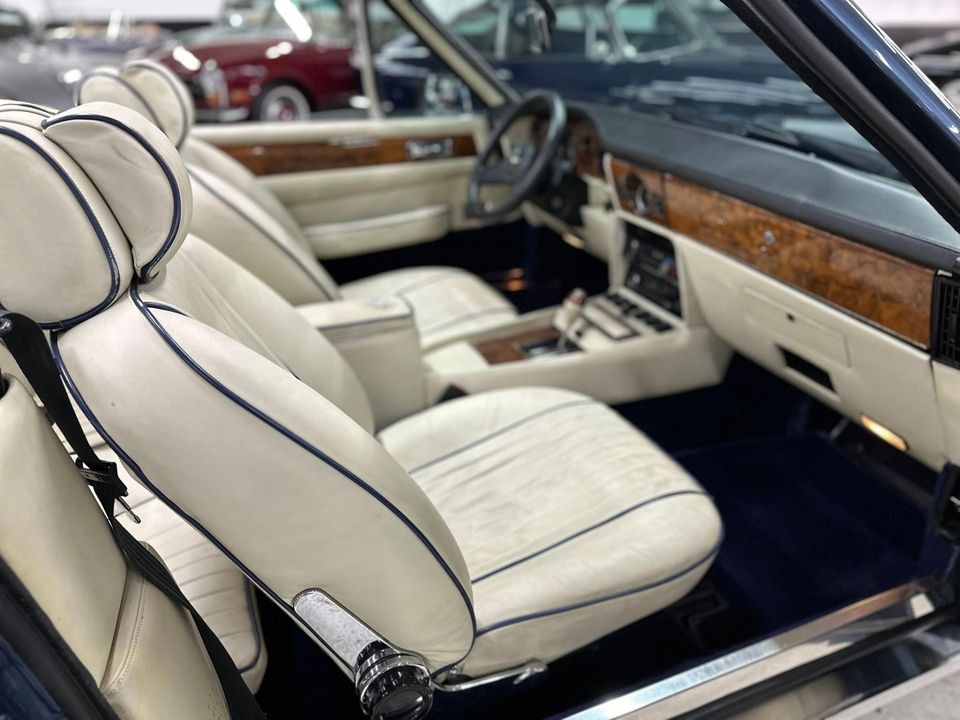 1987 Aston Martin V8 Volante