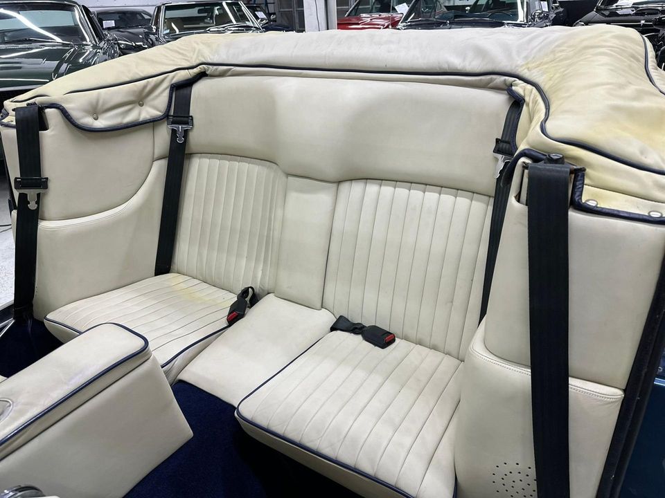 1987 Aston Martin V8 Volante
