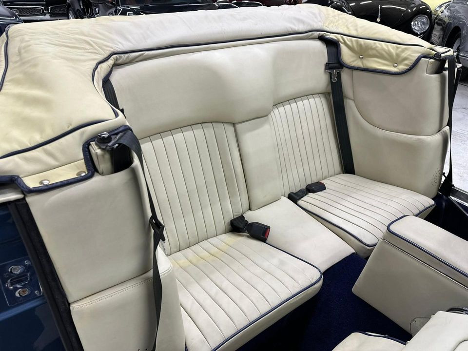 1987 Aston Martin V8 Volante