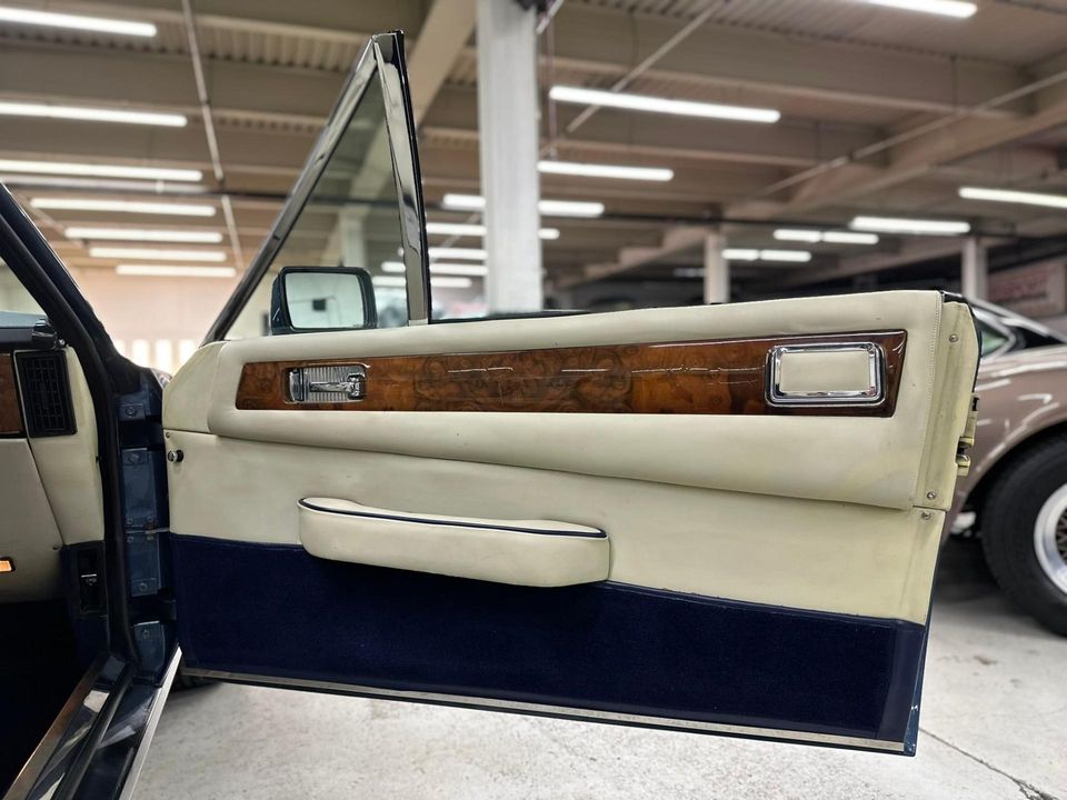 1987 Aston Martin V8 Volante