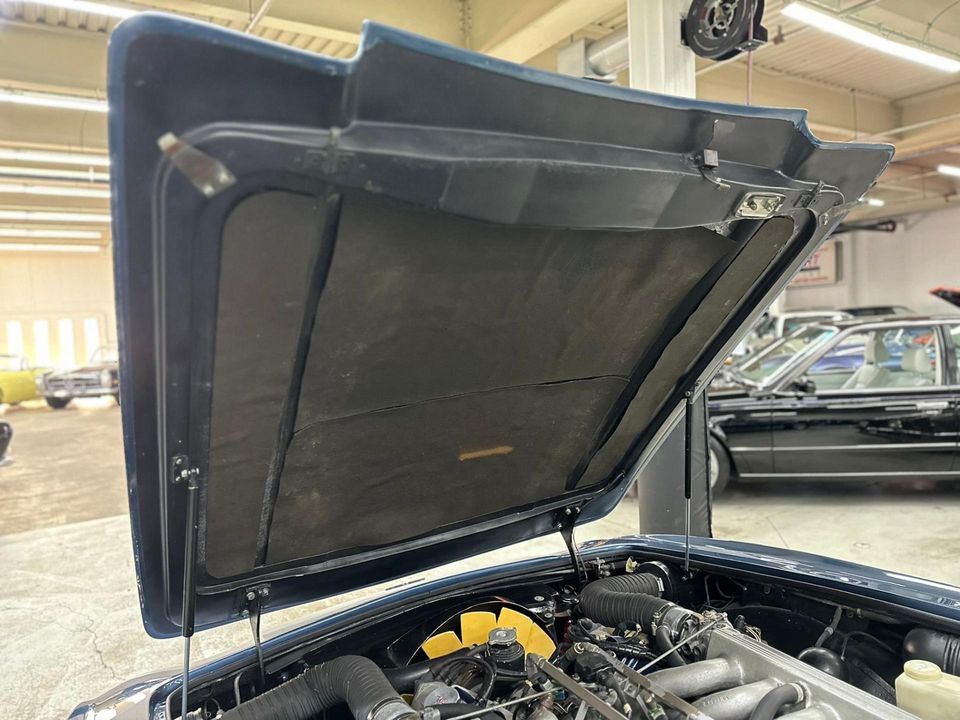 1987 Aston Martin V8 Volante