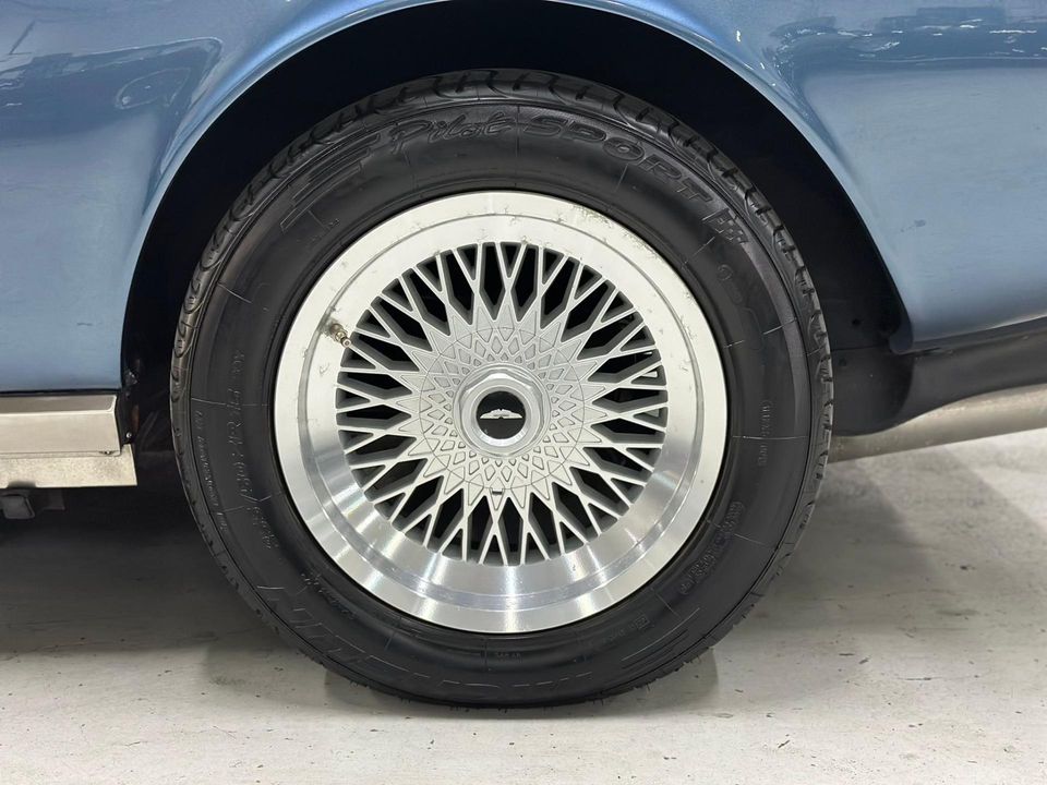 1987 Aston Martin V8 Volante