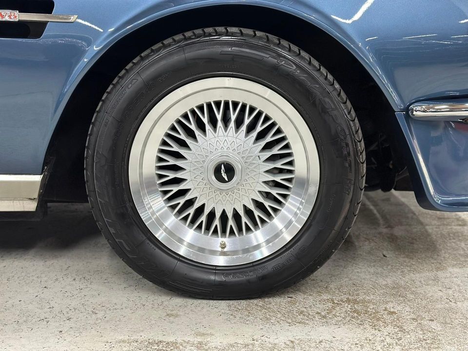 1987 Aston Martin V8 Volante