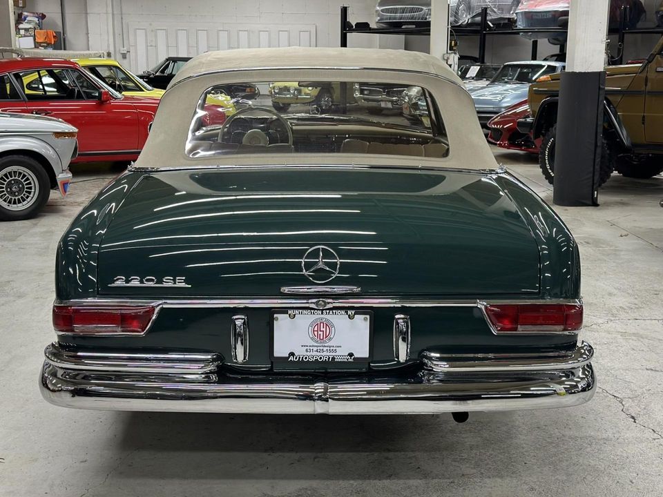 1965 Mercedes-Benz 220 SE Cabriolet