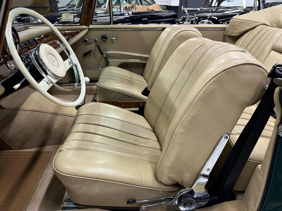 1965 Mercedes-Benz 220 SE Cabriolet