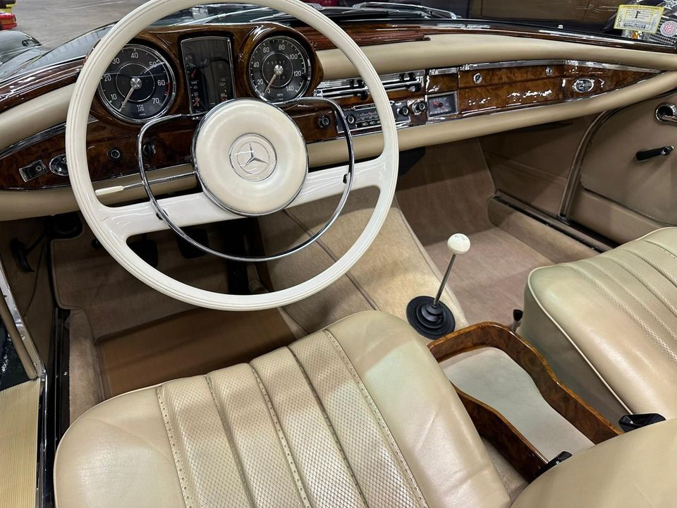 1965 Mercedes-Benz 220 SE Cabriolet