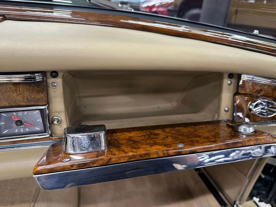 1965 Mercedes-Benz 220 SE Cabriolet