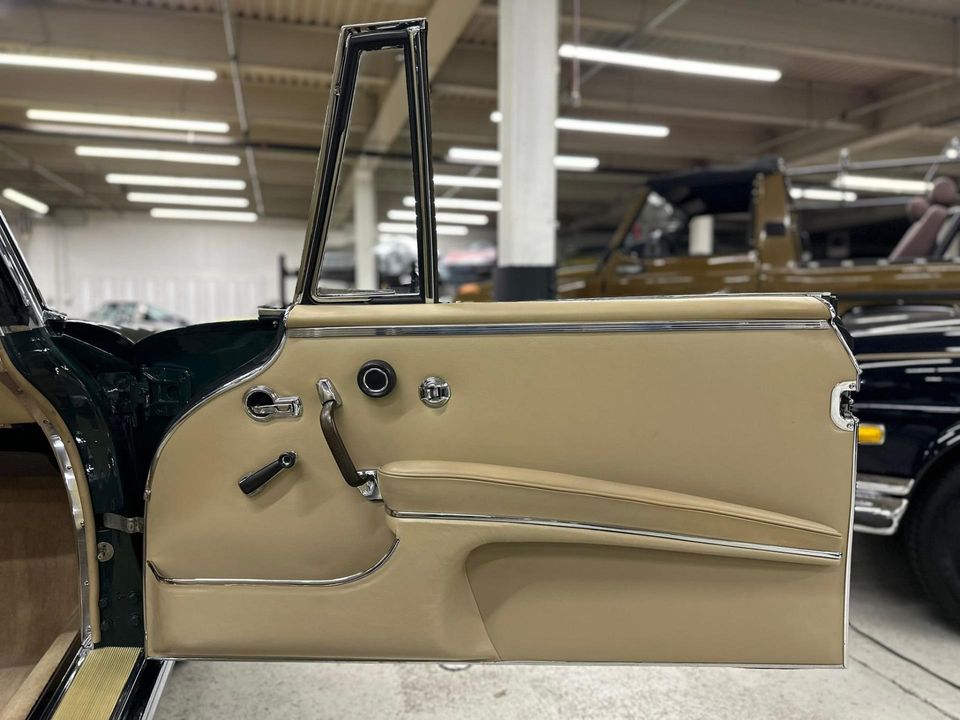 1965 Mercedes-Benz 220 SE Cabriolet