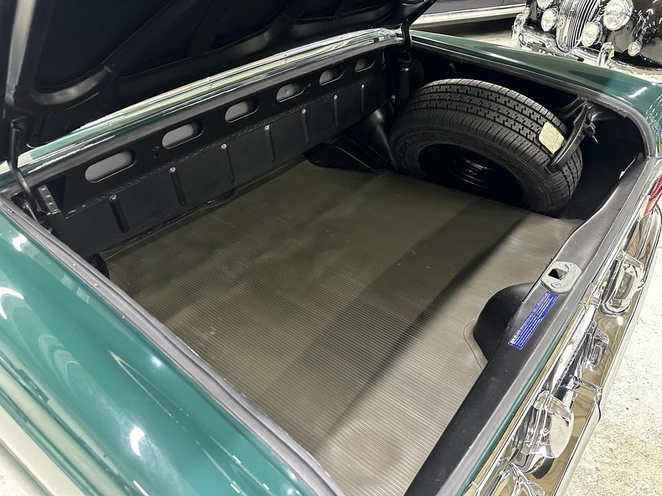 1965 Mercedes-Benz 220 SE Cabriolet