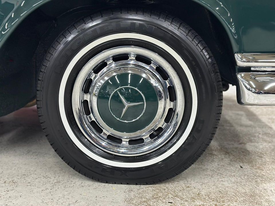 1965 Mercedes-Benz 220 SE Cabriolet