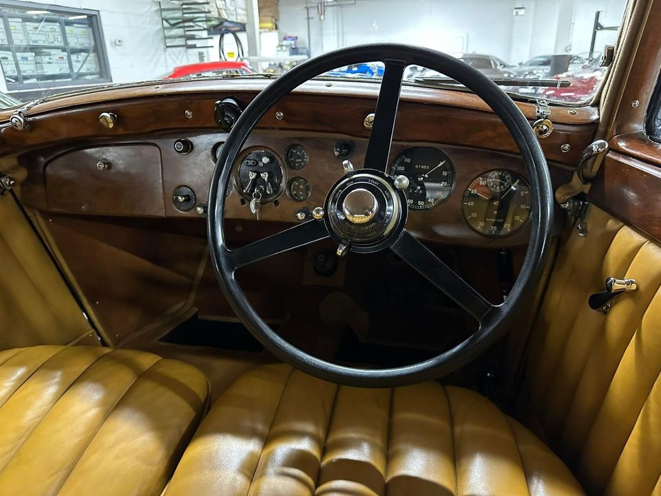 1938 Bentley 4.25 Liter Park Ward Sports Saloon