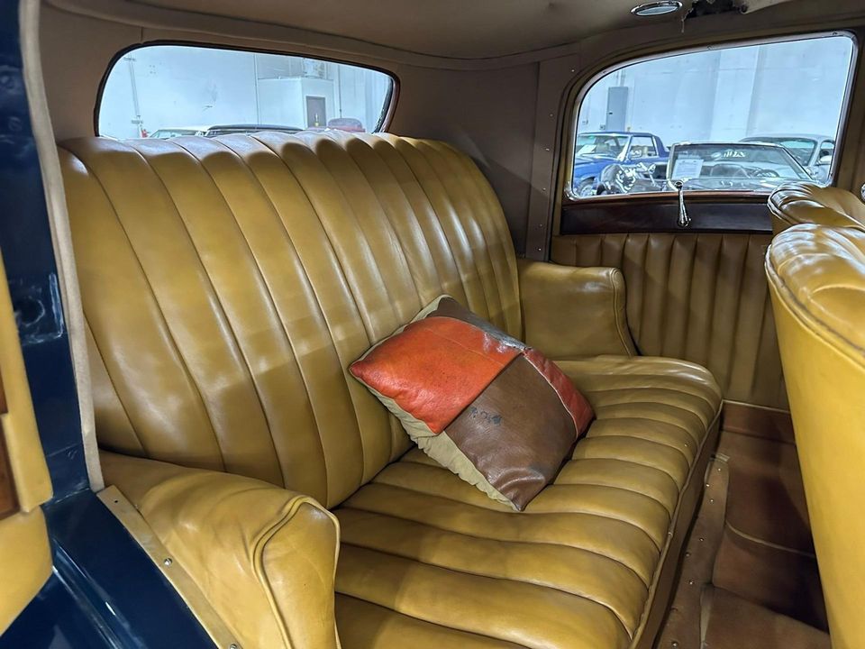 1938 Bentley 4.25 Liter Park Ward Sports Saloon