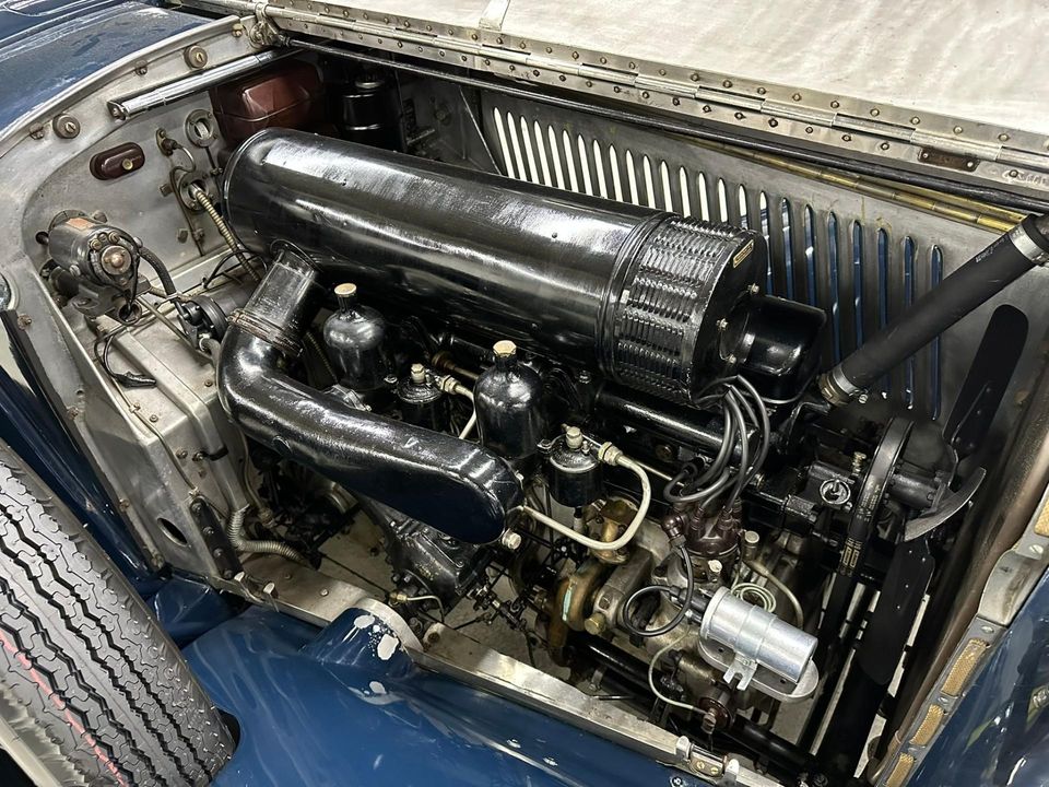 1938 Bentley 4.25 Liter Park Ward Sports Saloon