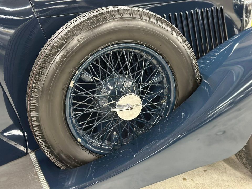 1938 Bentley 4.25 Liter Park Ward Sports Saloon